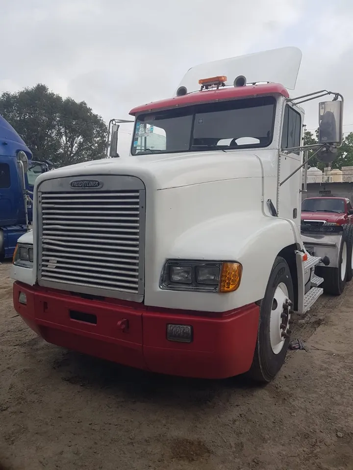 FREIGHTLINER FLD112 2001