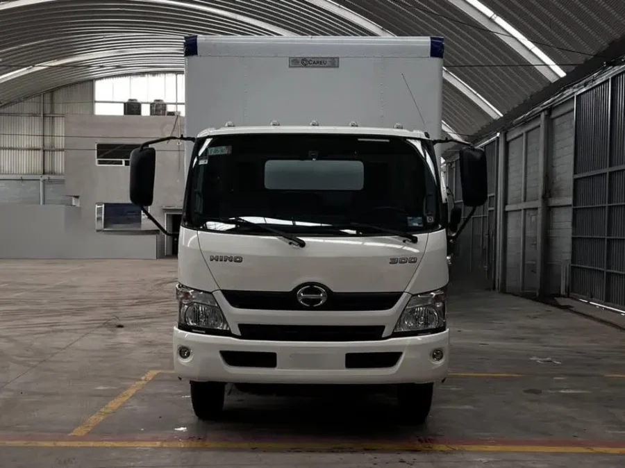 Hino 300 · 716 · 2023 – Caja seca (3) Hino 300 2023