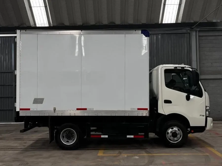 Hino 300 · 716 · 2023 – Caja seca (4) Hino 300 2023